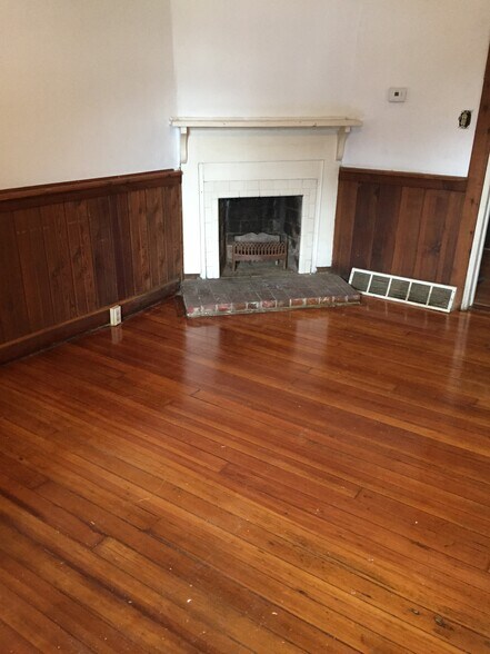 Building Photo - 1143 Olympia Ave