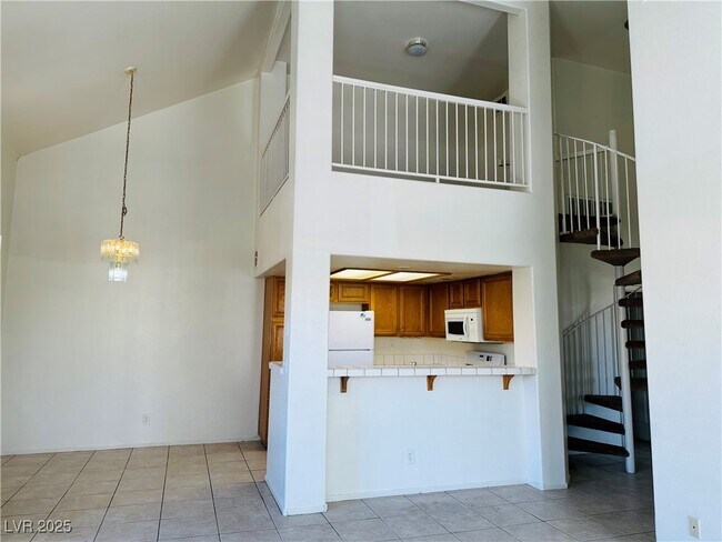 Building Photo - 5125 W Reno Ave