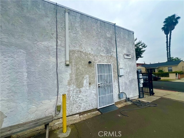 Building Photo - 2657 E Monroe St