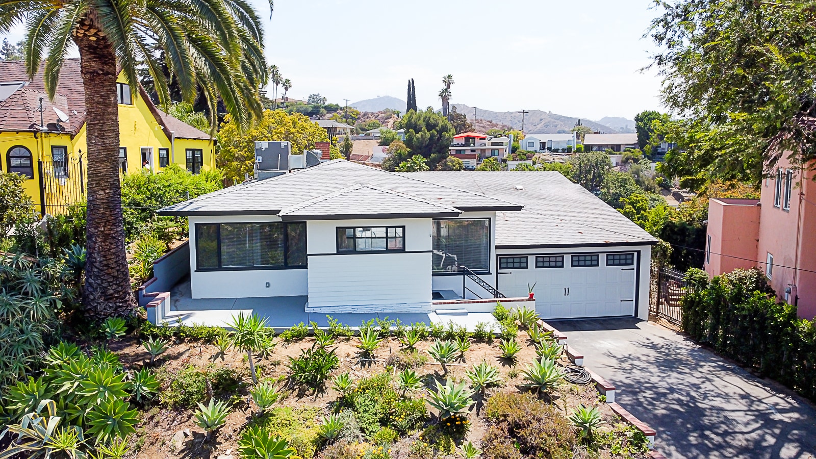 Building Photo - 556 Luton Dr