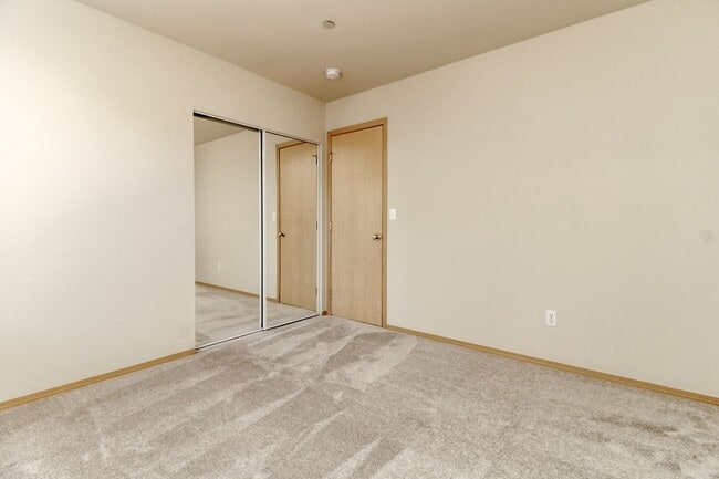 Building Photo - Fantastic DuPont Rambler with AC and Sprinkler System