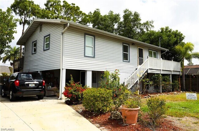 Building Photo - 8127 Almeria Rd