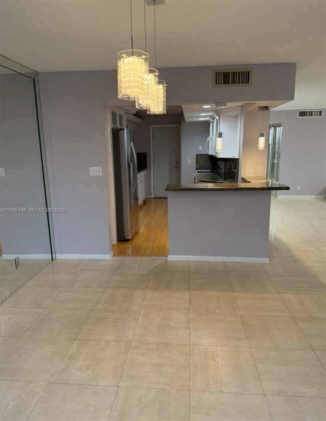 Building Photo - 1880 S Ocean Dr