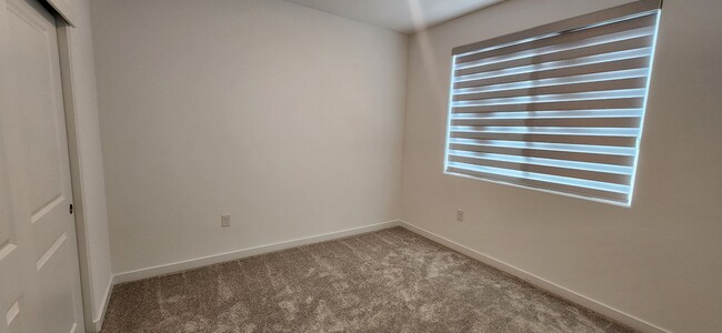 Building Photo - Brand New 4 Bedroom 3 Bathroom Home in Elk...
