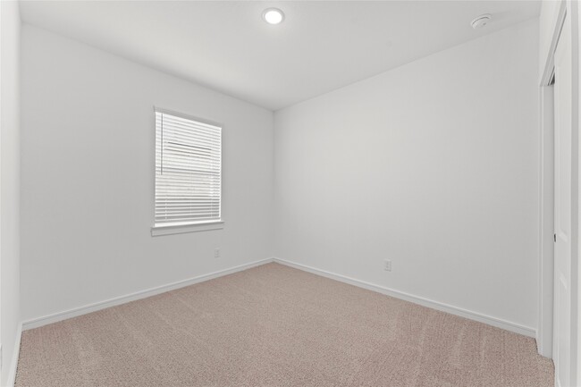 Building Photo - 4719 Bay Vista Dr