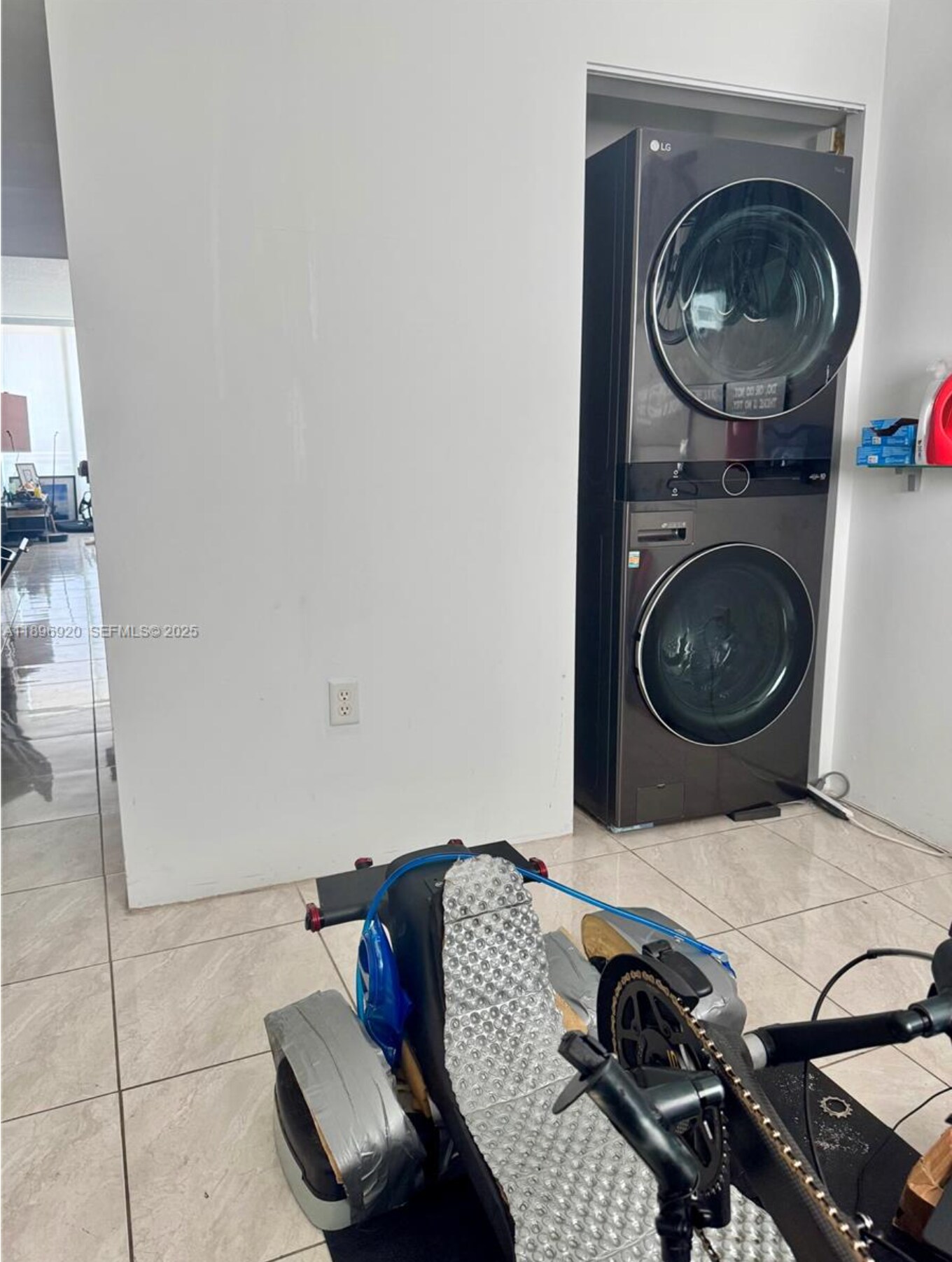 Building Photo - 6580 Indian Creek Dr