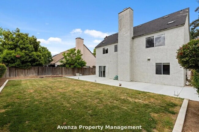 Building Photo - 3bed/2.5 bath Home for Rent 4129 W. Regency Ave Fresno, CA 93727
