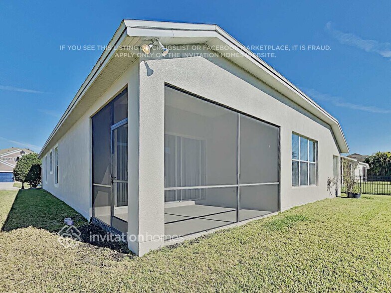 Building Photo - 5845 100th Ave E