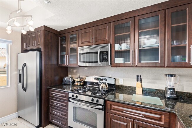 Building Photo - 210 E Flamingo Rd