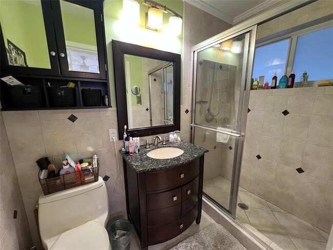 Building Photo - 1433 SE 5th Ct