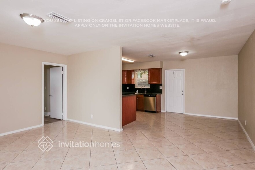 Building Photo - 1141 N 66 Terrace