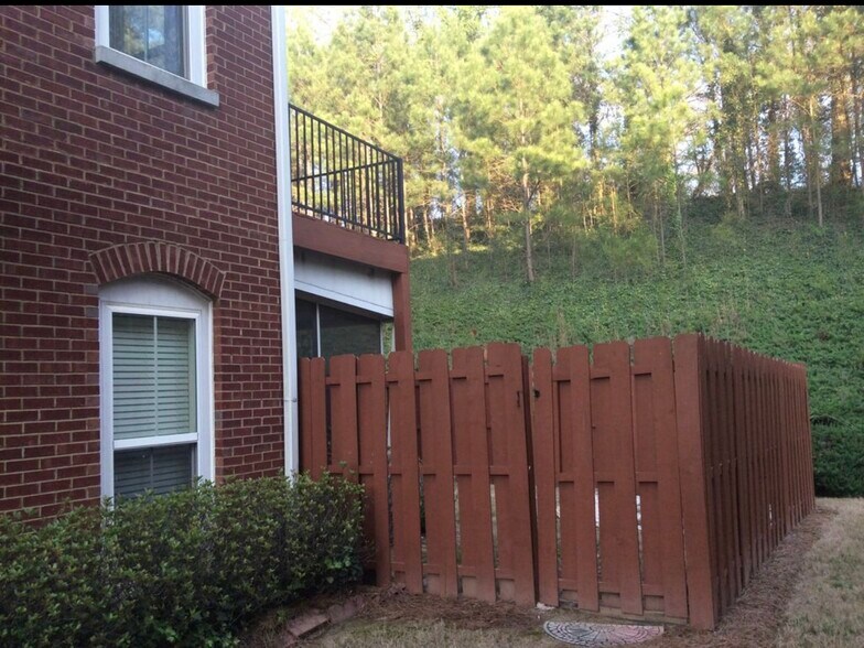 Building Photo - 5897 Brookside Oak Cir
