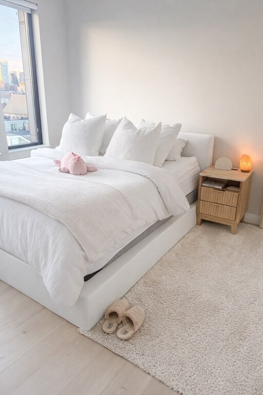 Building Photo - 400 W Broadway