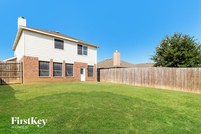 Building Photo - 10316 Lake Brook Dr