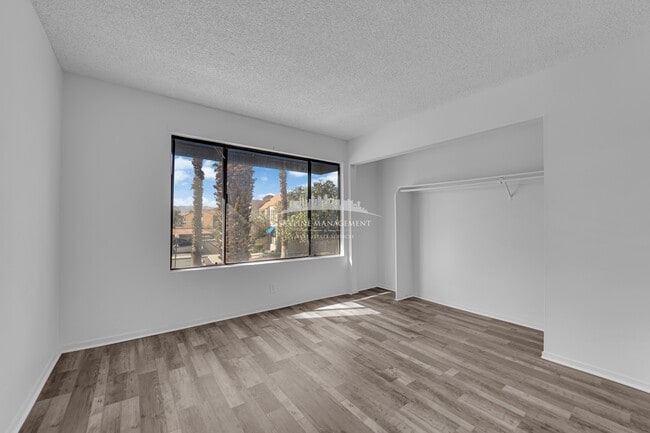 Building Photo - 4380 Gannet Cir