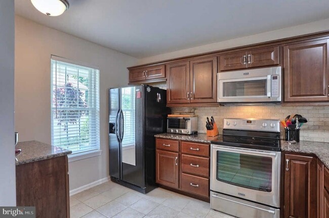 Building Photo - 1952 Wexford Rd