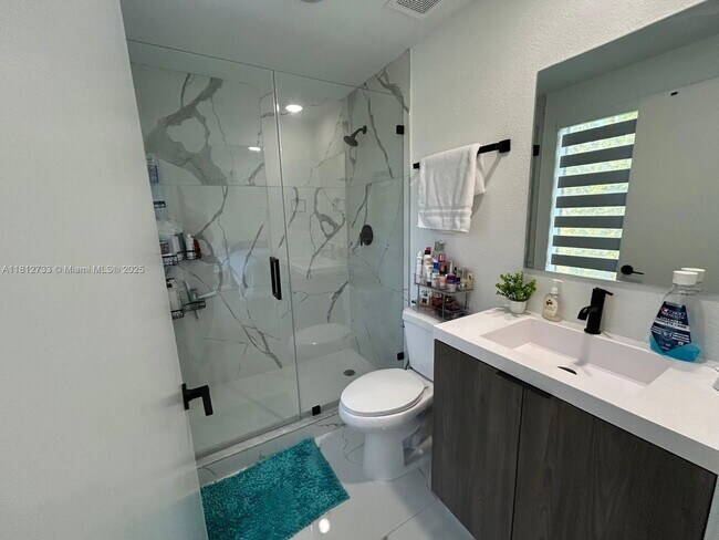Building Photo - 26109 SW 145th Ave