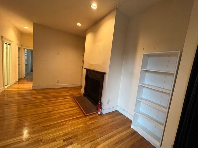 Building Photo - 74 E Brookline St