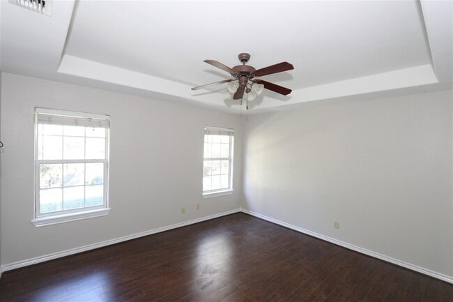 Building Photo - 9804 Cantera Ct