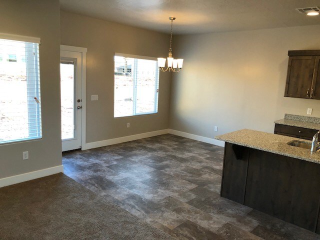 Building Photo - 3378 E Crimson Ridge Dr