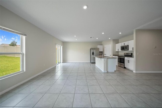 Building Photo - 489 Panaro Ln