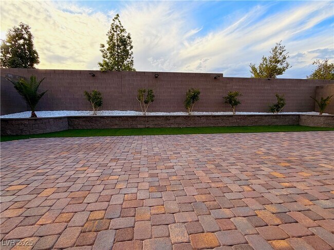 Building Photo - 8415 Iron Heart Ln