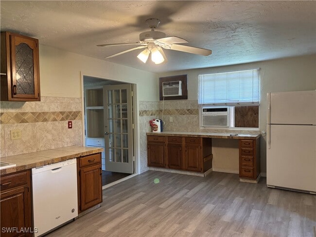 Building Photo - 6770 Marna Ln