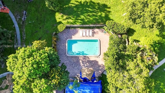 Building Photo - 6301 N Falls Cir Dr