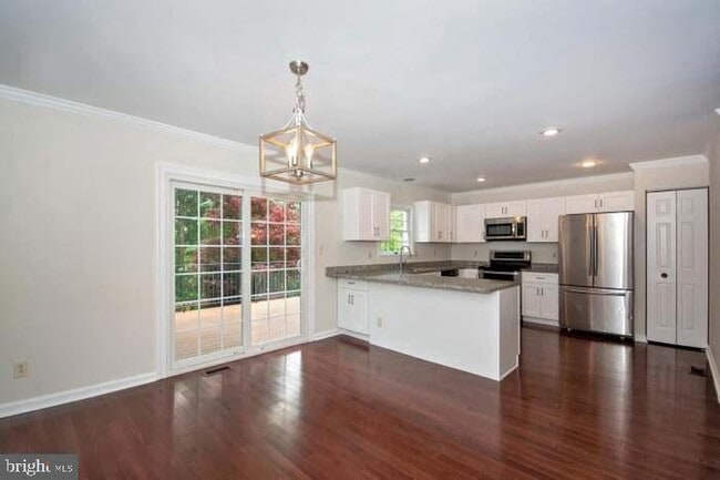 Building Photo - 1335 Littlefield Pl