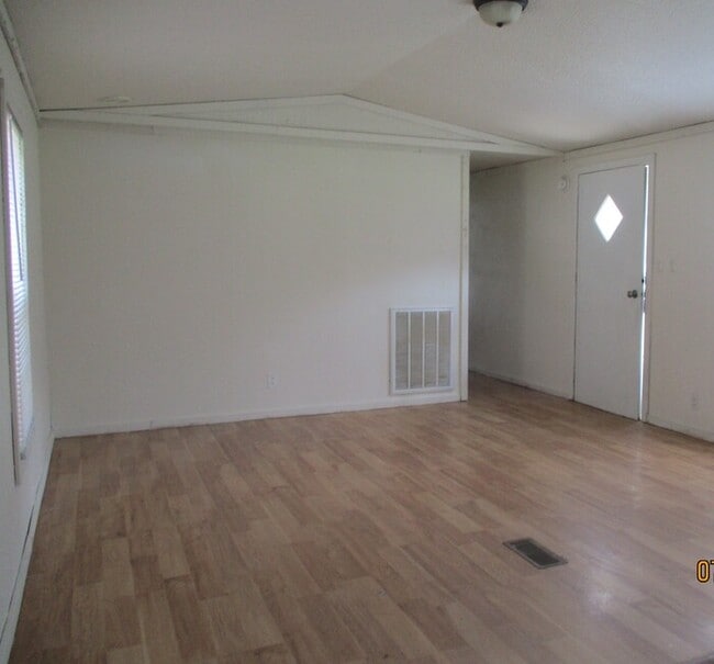 Building Photo - 139 Cypress Ln