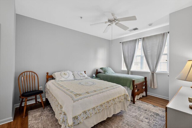 Building Photo - 2605 Chapel Lake Dr