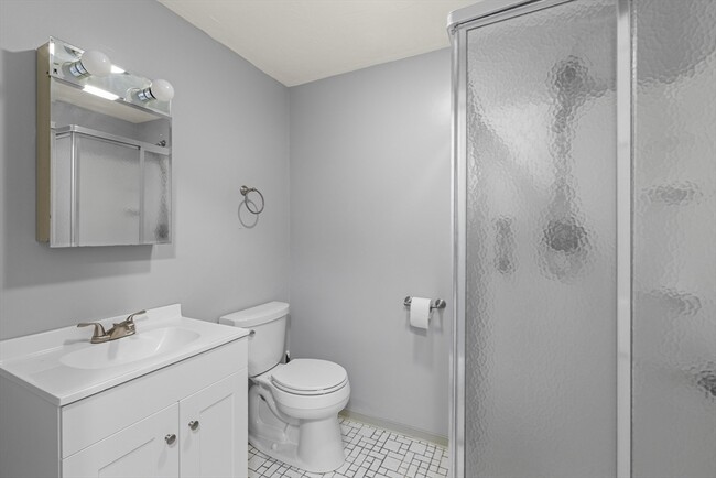 Building Photo - 38 Roosevelt St