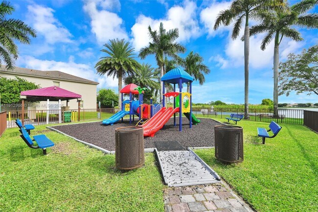 Building Photo - 22264 SW 93rd Ct