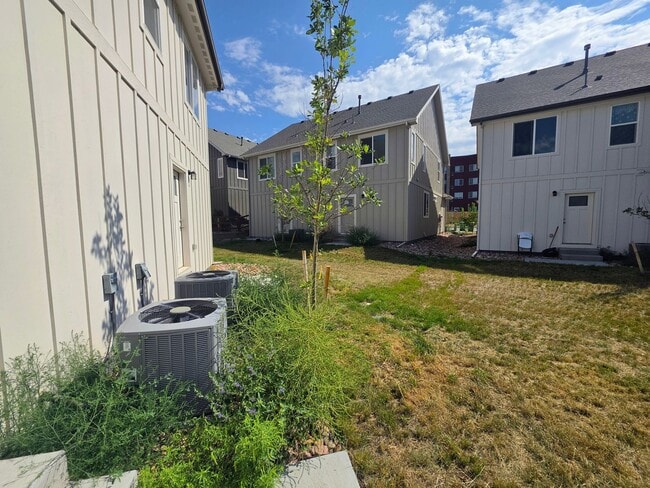 Building Photo - 1543 Tyram Grv