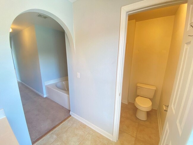 Building Photo - 14138 Econ Woods Ln