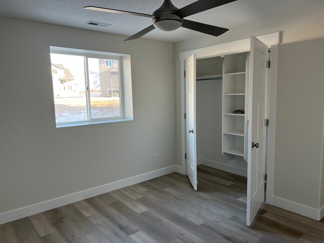 Building Photo - 3106 N 2525 W