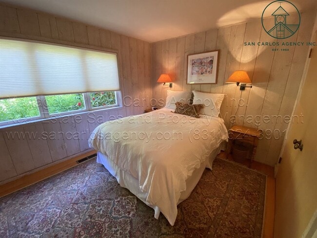 Building Photo - Adorable One Bedroom Carmel Cottage