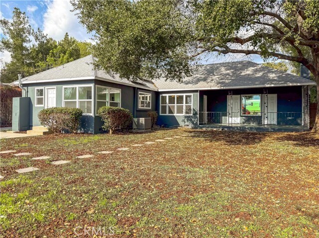 Building Photo - 634 W Mendocino St