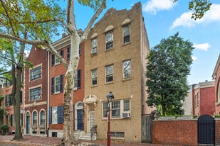 Building Photo - 409 Pine St
