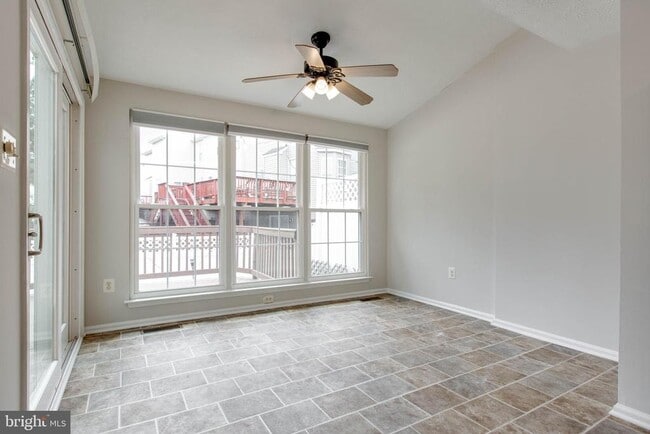 Building Photo - 8125 Gray Stone Ln
