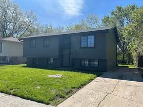 Building Photo - 1033 E 51st Pl