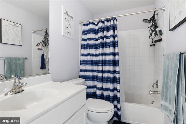 Building Photo - 9285 Laurel Ridge Crossing Rd