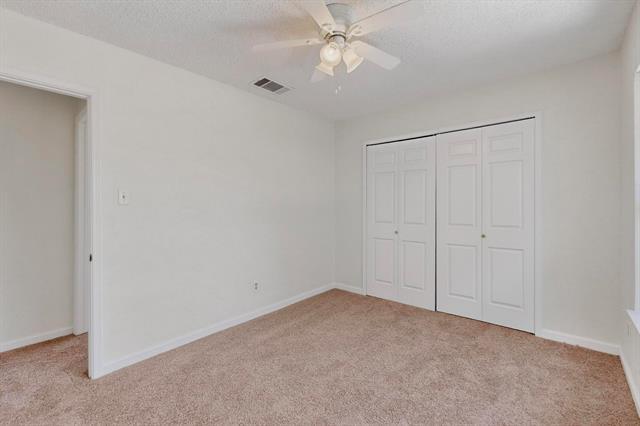 Building Photo - 100 Shinoak Valley