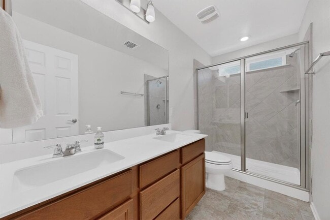 Building Photo - 712 Madalin Rue Ct