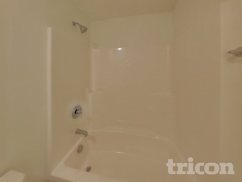 Building Photo - 11815 Moorfield Ln