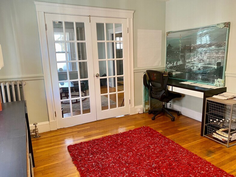 Building Photo - 70 Litchfield St