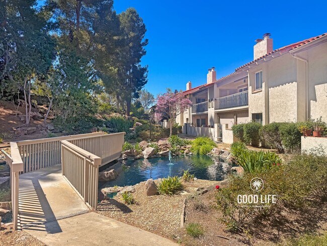 Building Photo - Top-Floor 3BR Retreat with Balcony Views & In-Unit Laundry in San Diego!