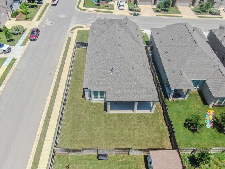 Building Photo - 249 Heartleaf Rd