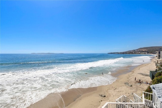 Building Photo - 1045 Gaviota Dr Unit B