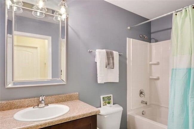 Building Photo - 207 Ventura Pl